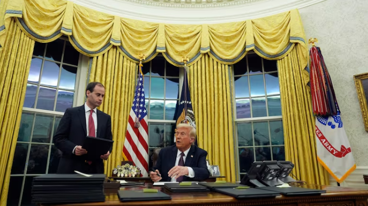 Unclear how Trump's gender order would impact Canadians with 'X' mark on passports